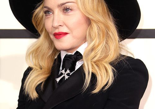 Madonnas Derm hat mir gesagt, dass diese häufigen Hautpflegefehler mich über 7 Jahre alt machen