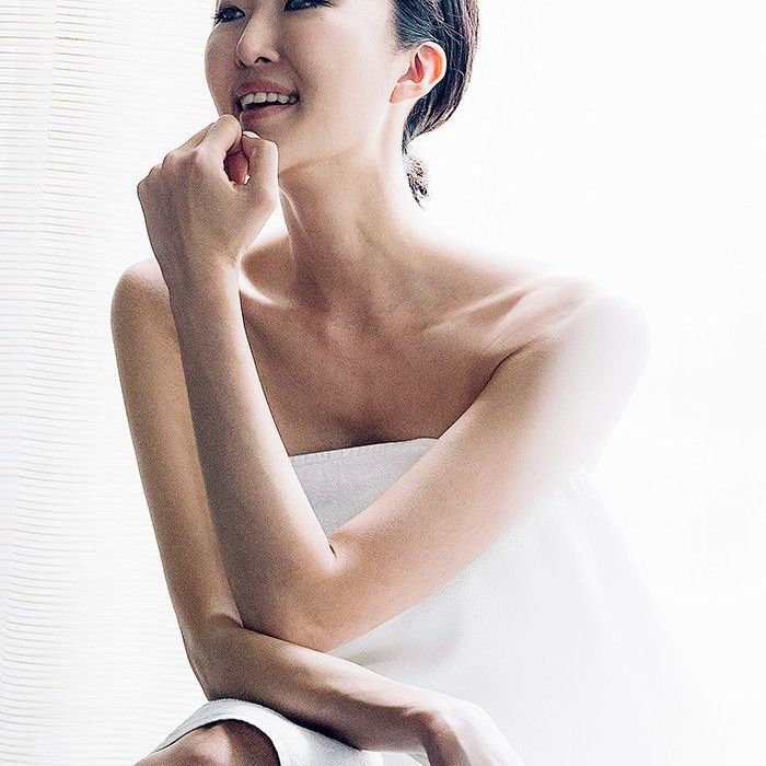 Cómo lucir más joven sin Botox, por Chriselle Lim