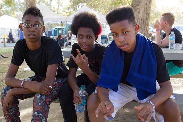 Teen Rock Band, der låser op for sandheden, ønsker at afslutte 1,8 millioner dollars Sony -musikkontrakt