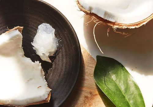 피부과 전문의에게 물어보세요 : 코코넛 오일을 메이크업 리무버로 사용할 수 있습니까?