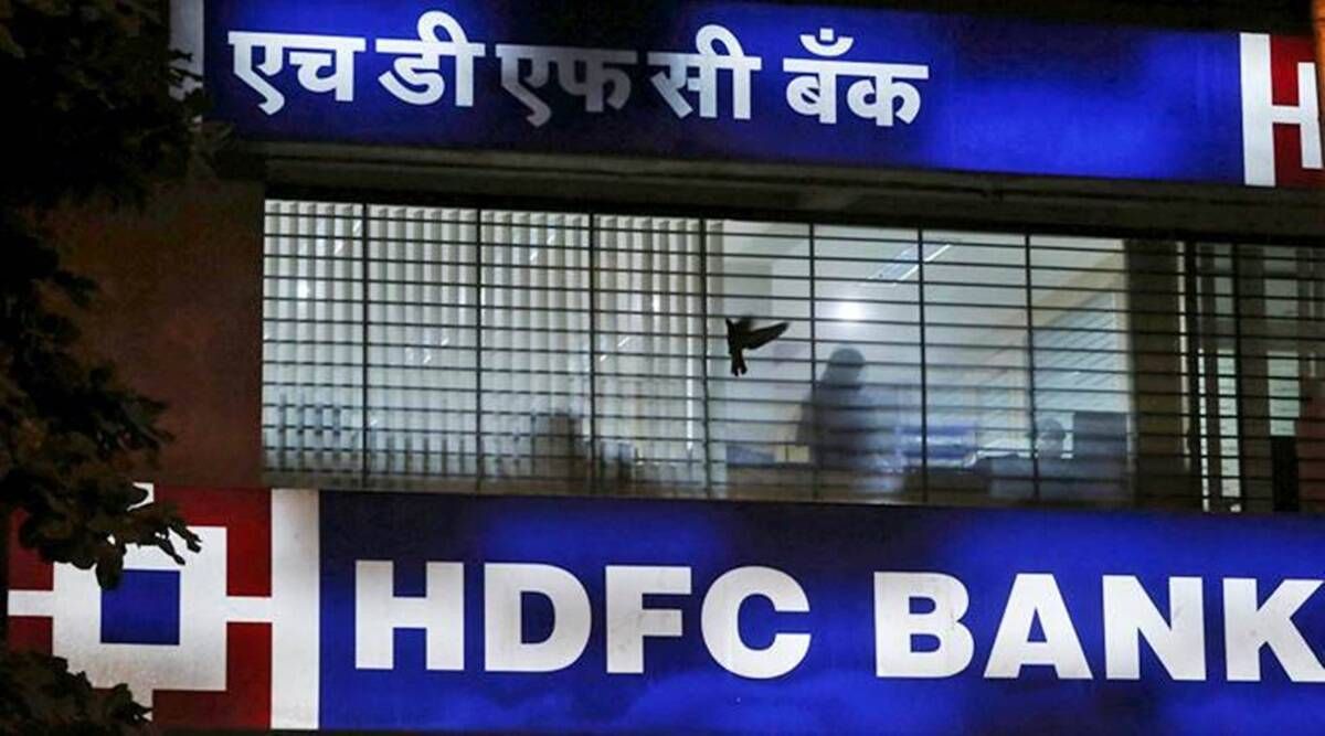 RBI sallii HDFC Bankin myöntää uusia luottokortteja