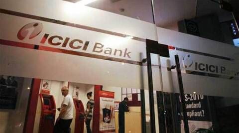 ICICI Bank debetkortinnehavere som har faste innskudd i banken kan benytte seg av denne muligheten.