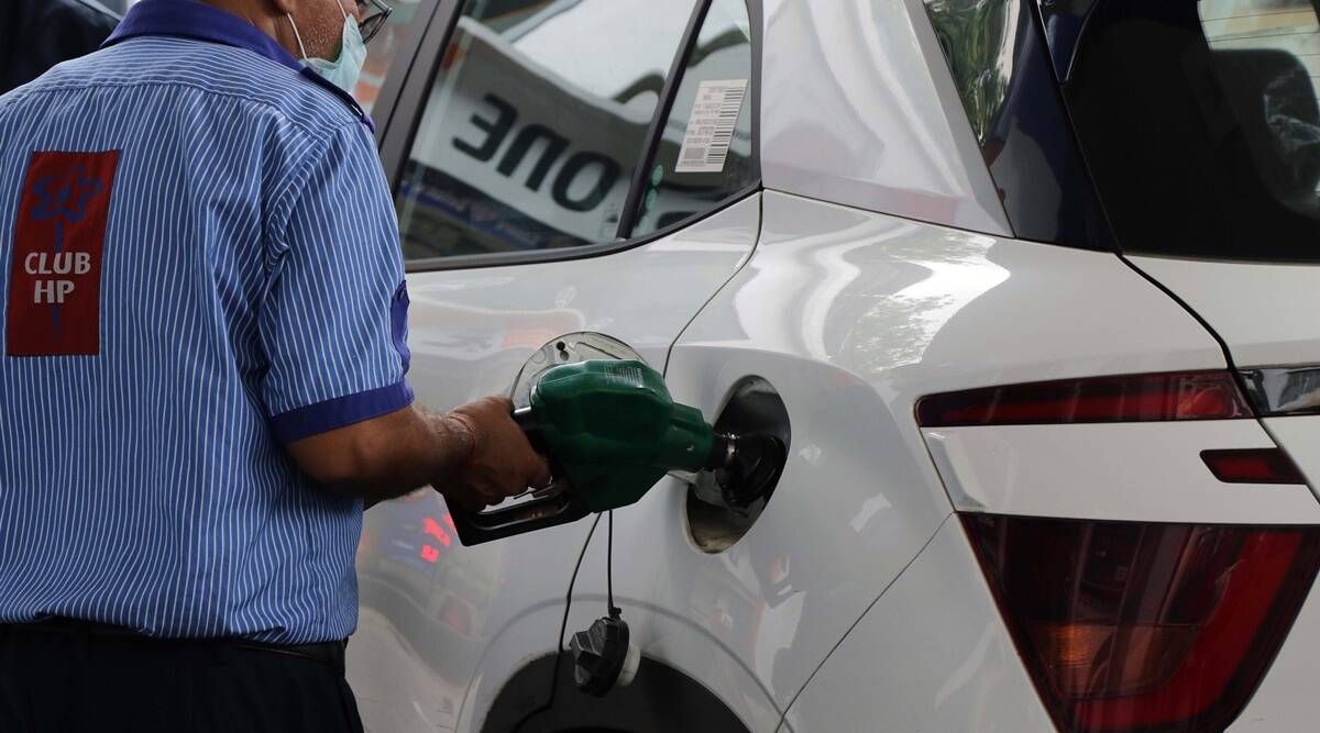 Diesel ylittää 100 ruplaa MP: ssä; Sikkimin viimeisin osavaltio näkee 100 ruplaa litraa bensiiniä