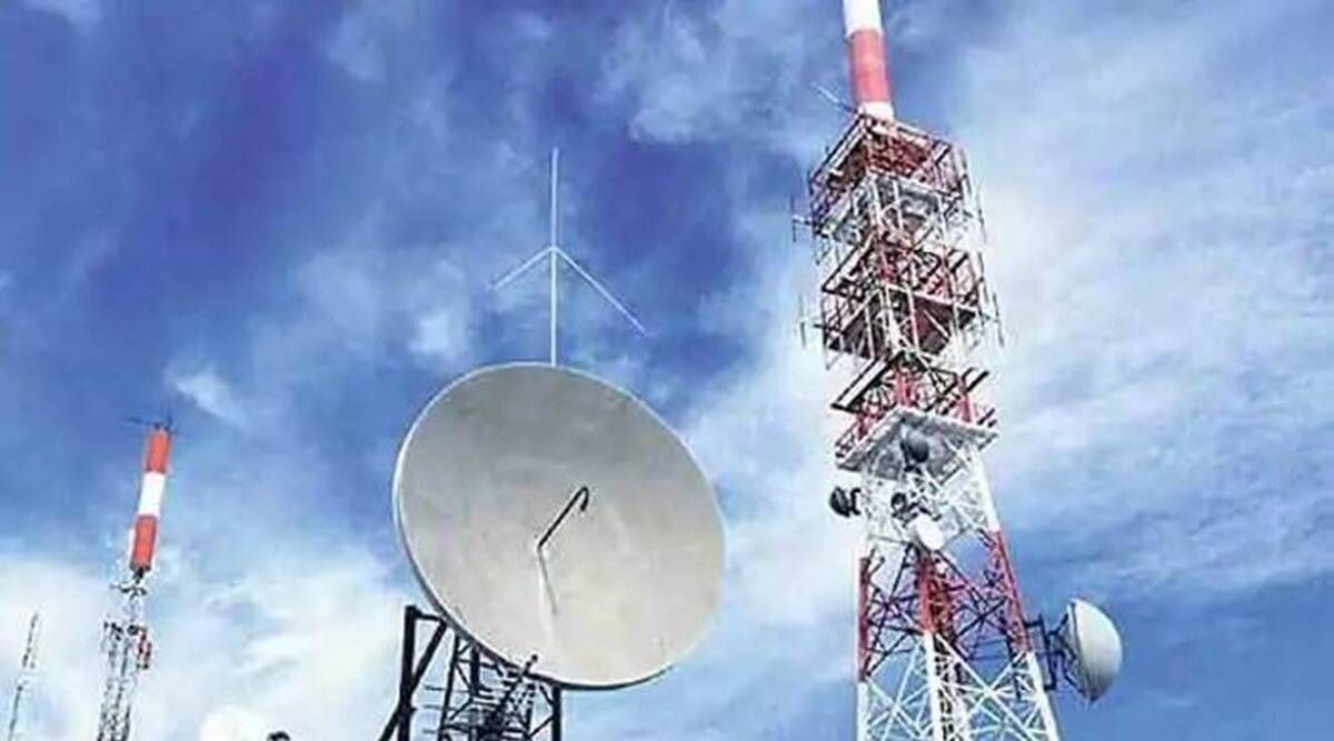 Departamento de Telecomunicaciones, Ministerio de Finanzas, Vodafone, Kumar Mangalam Birla, Indian Express, Indian Express News