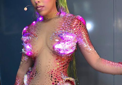 Tässä on kulissien takana katsottava Doja Catin limanvihreitä hiuksia vuoden 2020 MTV VMA: ille