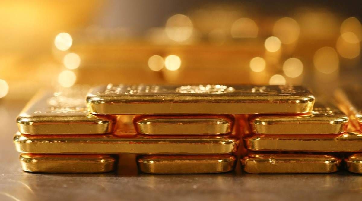 Cena zlata pade pod 2.000 USD/oz
