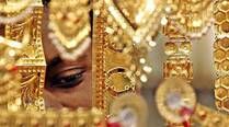 Los precios del oro caen 800 rupias a 28.550 rupias mientras el RBI alivia las restricciones a las importaciones