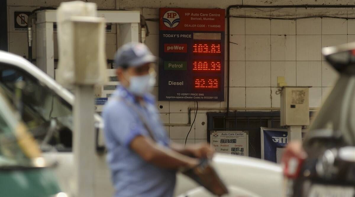 bensiini, bensiinin hinta, bensiinin hinta, bensiinin hinta Mumbaissa, bensiinin hinta Mumbaissa