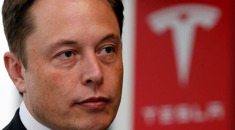 Elon Musk eroaa Teslan puheenjohtajana ja on edelleen toimitusjohtaja 40 miljoonan dollarin SEC -sopimuksessa