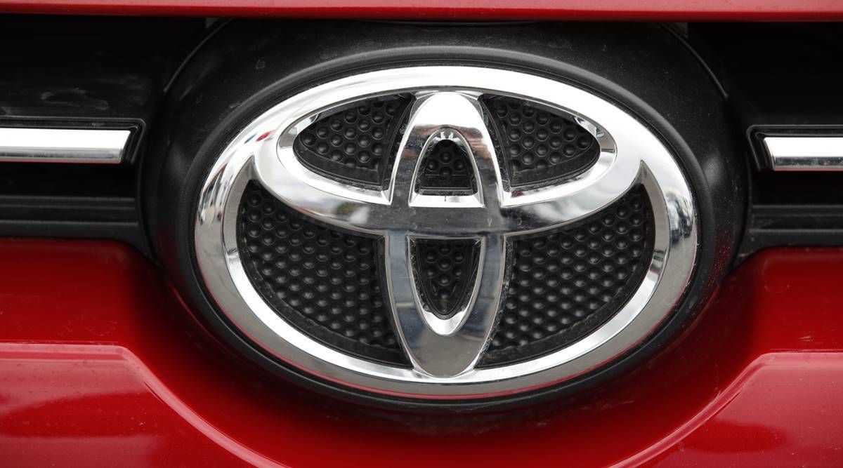 Toyota slår Volkswagen for å bli verdens nummer. 1 bilselger i 2020