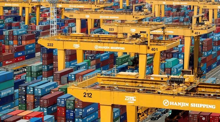 Barco Hanjin descarga en EE. UU., Se espera que los camiones lleven contenedores