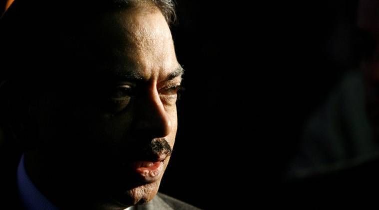 Pramod Mittal, Lakshmi Mittalin veli, julisti konkurssin Yhdistyneen kuningaskunnan tuomioistuimessa