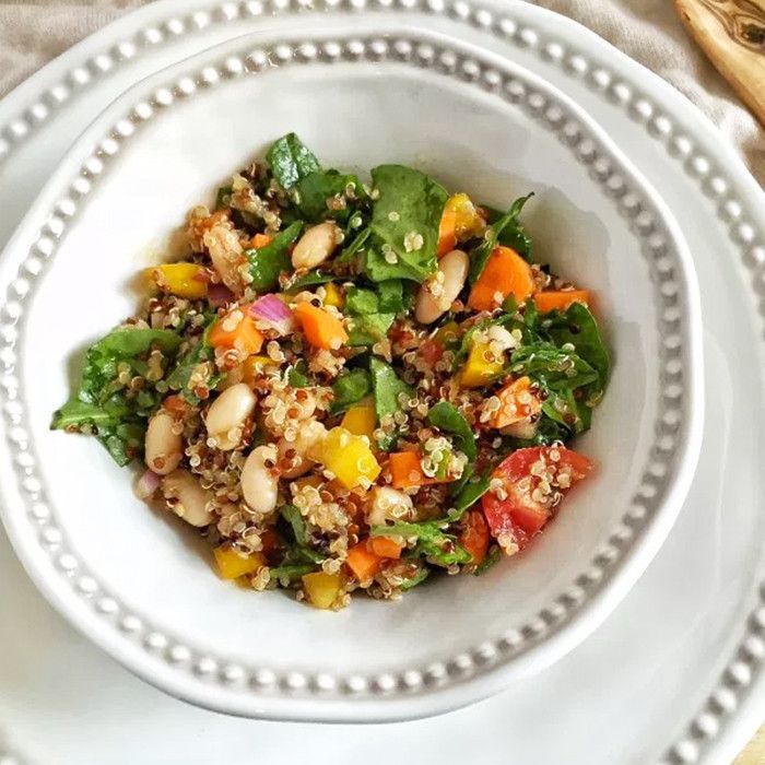 Quinoa-salat - Sådan spiser du veganer til billigt
