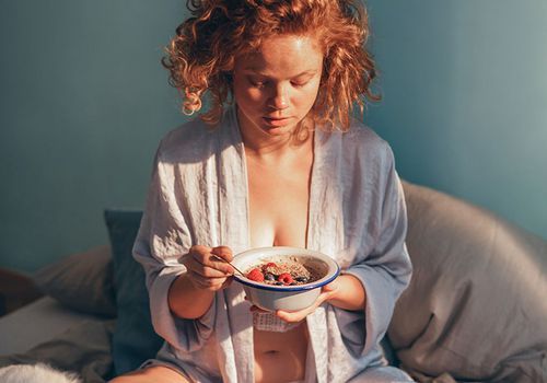 Tapaa vuorokausipäivän ruokavalio: Syömissuunnitelma, joka lupaa auttaa uniasi ja ruoansulatusasi