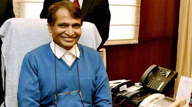 Suresh Prabhu flaggermus for utenlandske pensjonskasser for å gjenopplive jernbaner