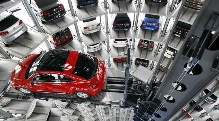汽车制造商8月内销低迷；有些人认为跌幅高达 50%