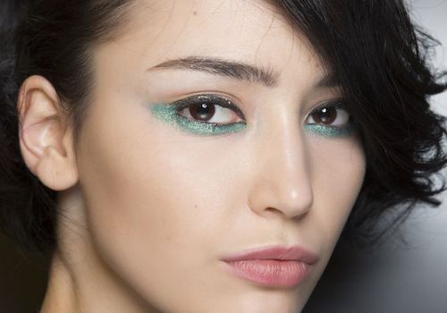 10 Date-Night-Make-up soll Ihnen helfen, sich sicher zu fühlen