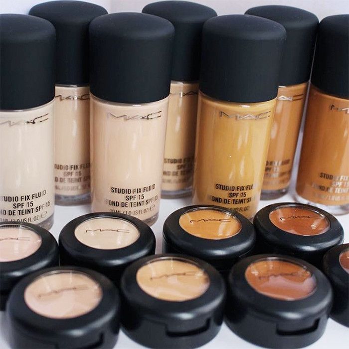 Mac Make-up Foundation und Concealer in verschiedenen Farben