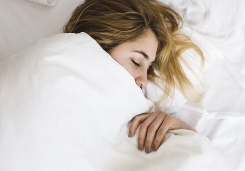 什么是褪黑激素，为什么它可以帮助您入睡？
