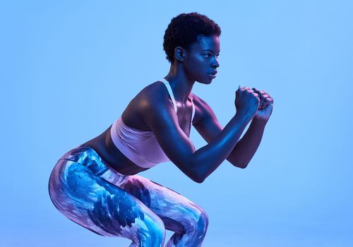 რა კუნთები მუშაობენ Squats? ჩვენ ვთხოვეთ პერსონალურ ტრენერებს