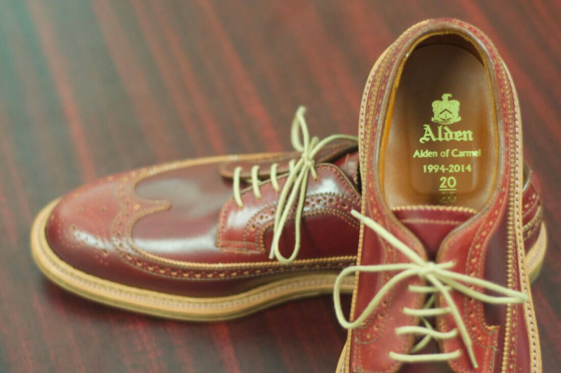 Обувки Alden