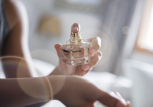 Cómo calificar las muestras de fragancias porque el perfume es difícil de comprar en línea