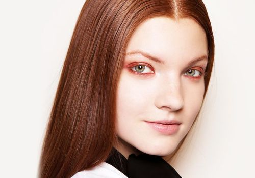 تماس با همه موهای قرمز: 7 نکته تخصصی برای روشن نگه داشتن رنگ شما