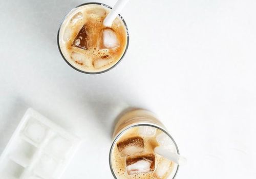 zwei Eiskaffees