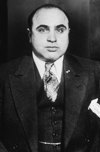 Al Capone - Terävä pukeutunut mies