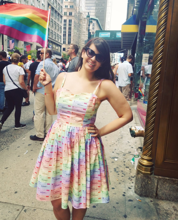 Denne kvinde designede en kjole til stolthed inspireret af et Leslie Jones Tweet, og det blev fantastisk