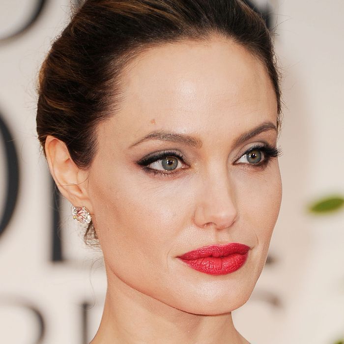 Angelina Jolie roter Lippenstiftblick