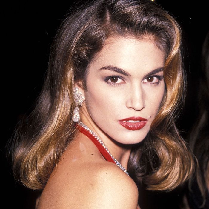 Cindy Crawford roter Lippenstiftblick