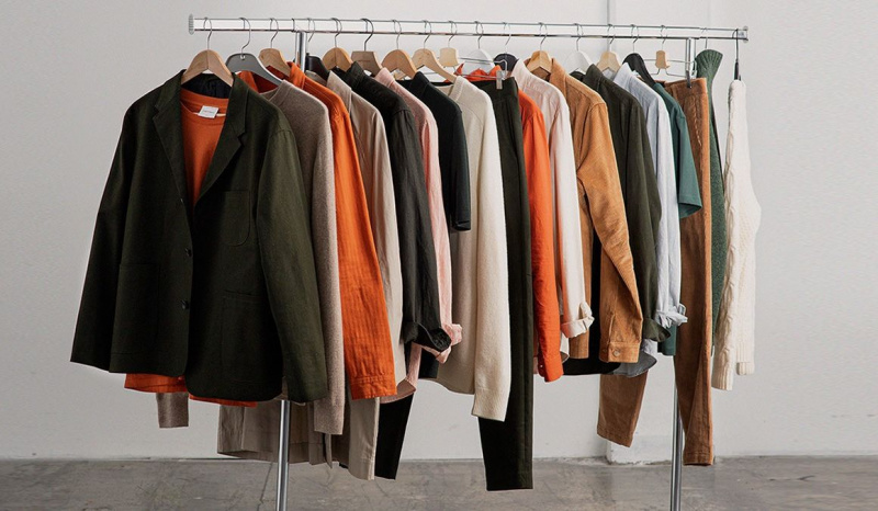 Maestros del minimalismo: 10 marcas de ropa masculina escandinava que debes conocer