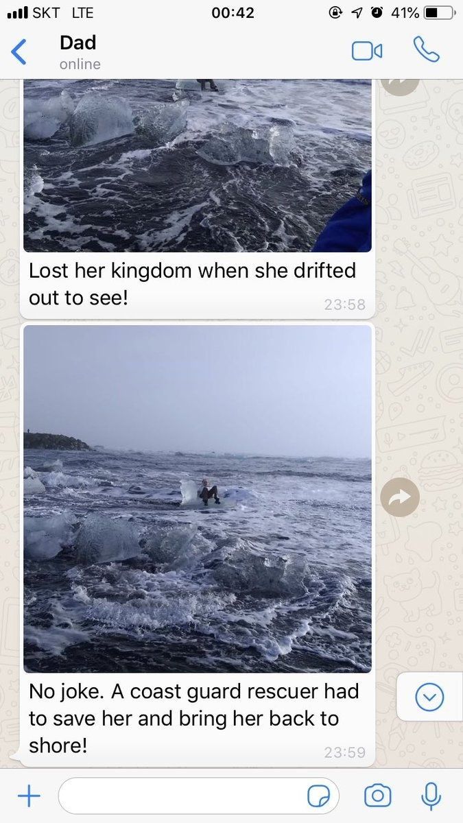 Egy nagymama fotózott egy jéghegyen Izlandon, amikor elkezdett sodródni a tengerbe