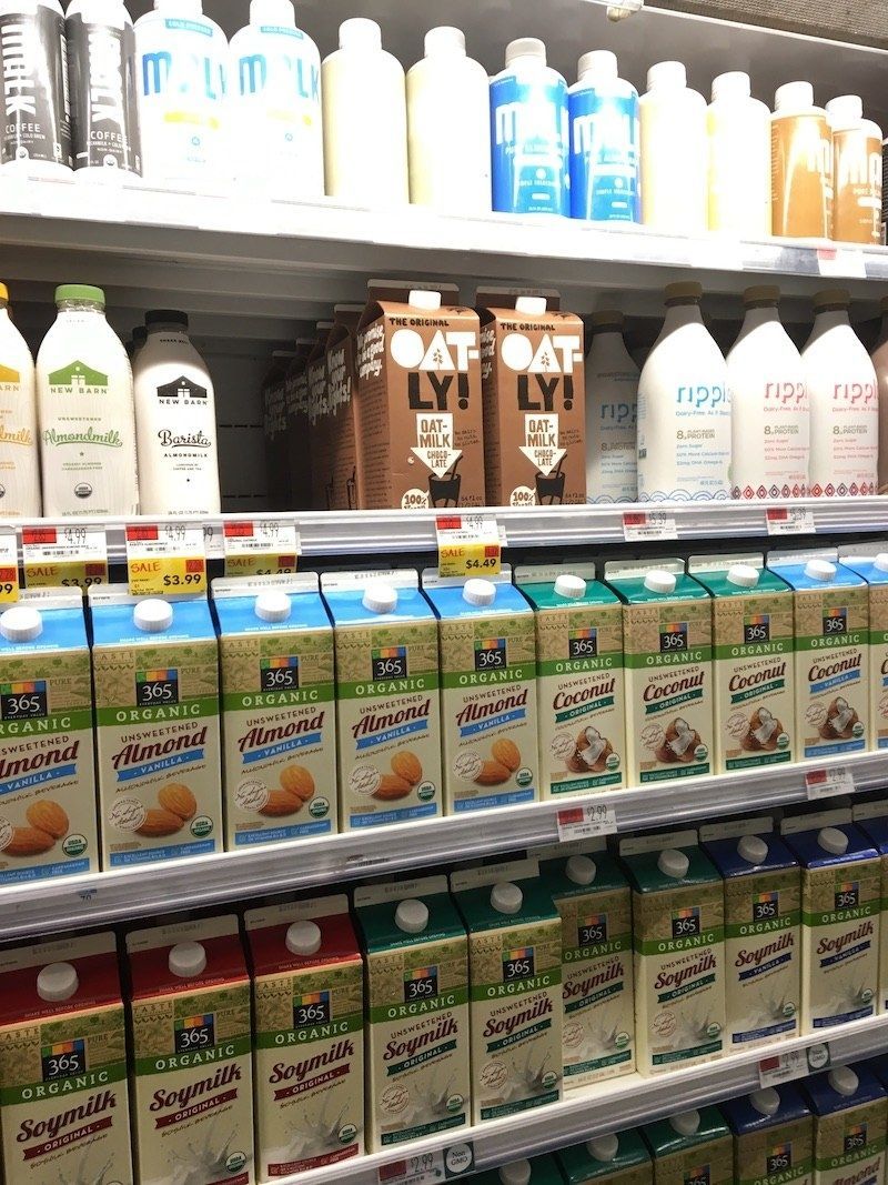 燕麦奶有多健康？以下是注册营养师对这种非乳制品替代品的看法。