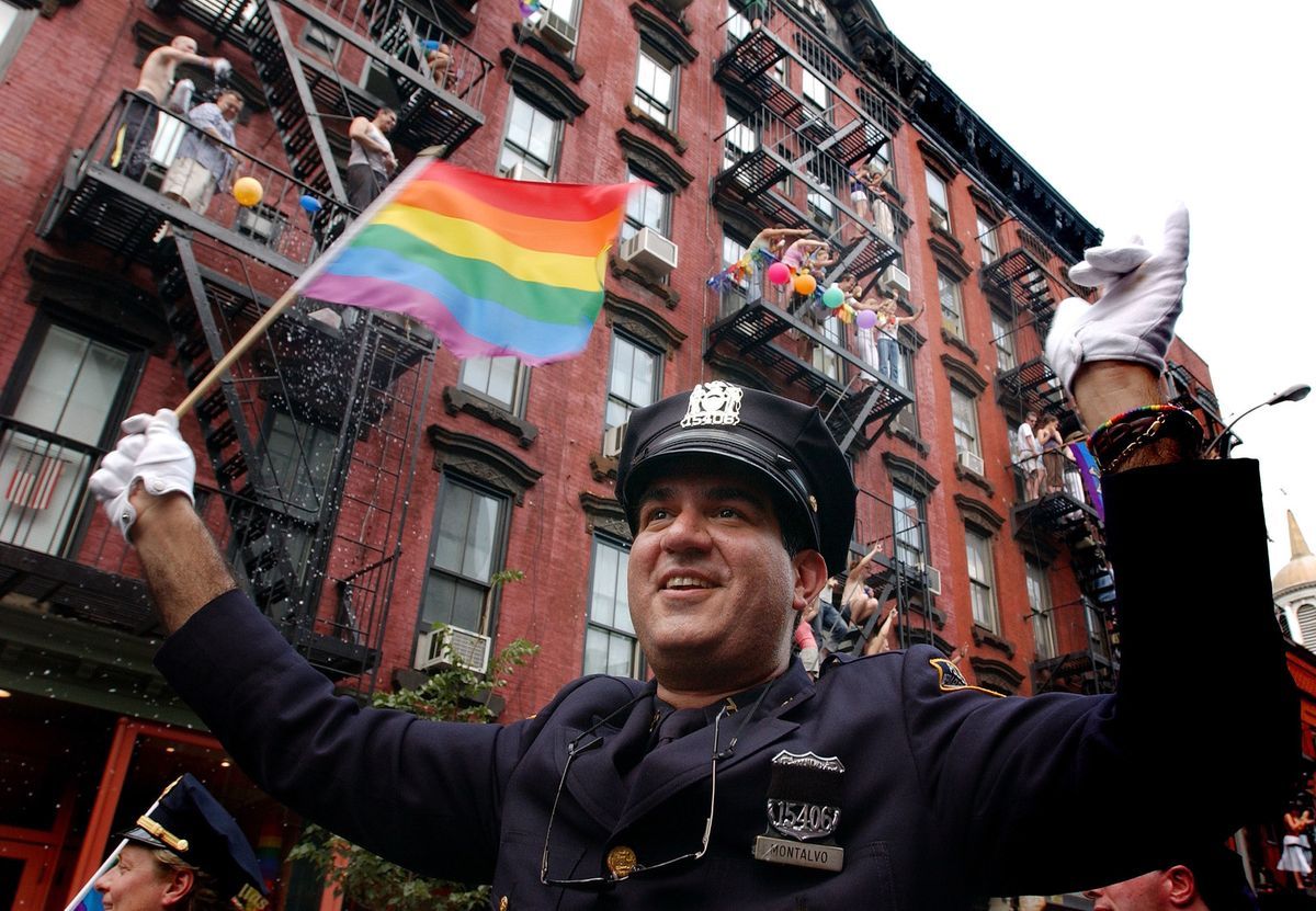 Ljudje so jezni zaradi novih pravil ponosa v New Yorku