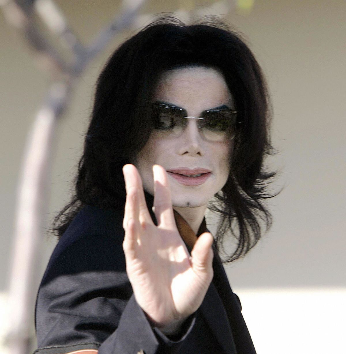 การต่อสู้ระหว่าง Michael Jackson Estate และ HBO ในเรื่อง 'Leaving Neverland' Doc ได้รับความน่าเกลียด