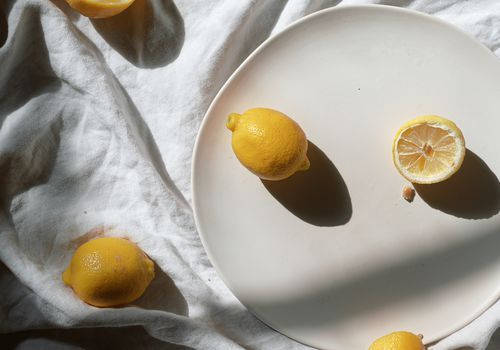 Alles, was Sie über Zitronensäure in der Hautpflege wissen müssen