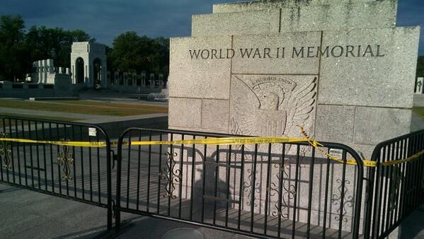 Veterani so napadli spomenik druge svetovne vojne v Washingtonu, zaustavitev ali brez zaustavitve