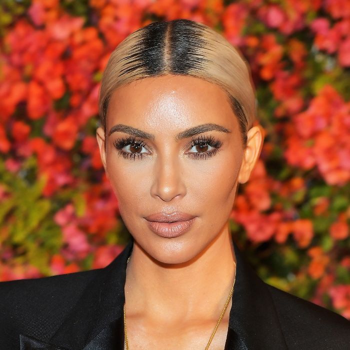 Kim Kardashian West siger, at disse produkter hjælper hendes mørke cirkler bedst