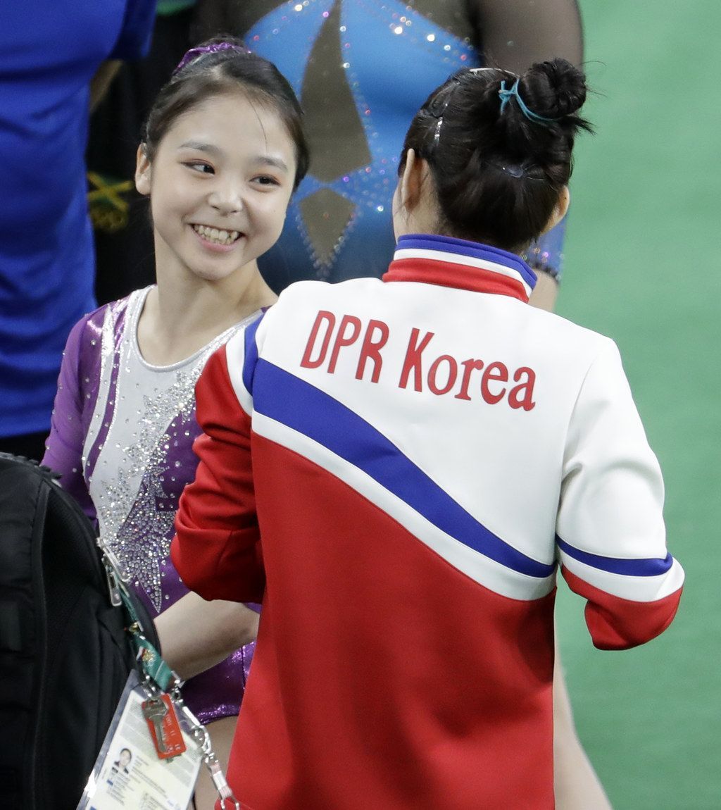 Disse gymnaster fra Nord- og Sydkorea tog en selfie sammen ved OL