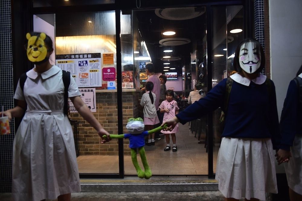 Cómo una tienda emergente de Pepe The Frog fracturó un Hong Kong dividido