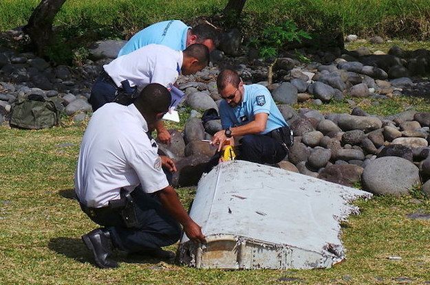 ინდოეთის ოკეანის კუნძულზე აღმოჩენილი თვითმფრინავის ნარჩენები დაკარგული MH370– ის ნაწილია, ამბობს მალაიზიის პრემიერ მინისტრი