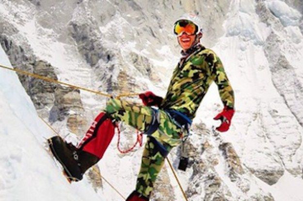Irmã confirma a morte do executivo do Google no Monte Everest usando sua conta do Instagram